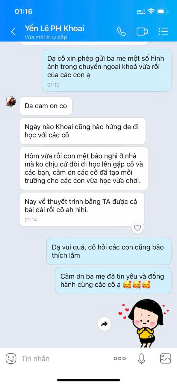 Phụ huynh chia sẻ về sự hào hứng đi học và thuyết trình bằng tiếng Anh